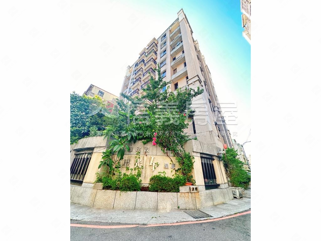 星光ＬＶ２房附車位房屋室內格局與周邊環境