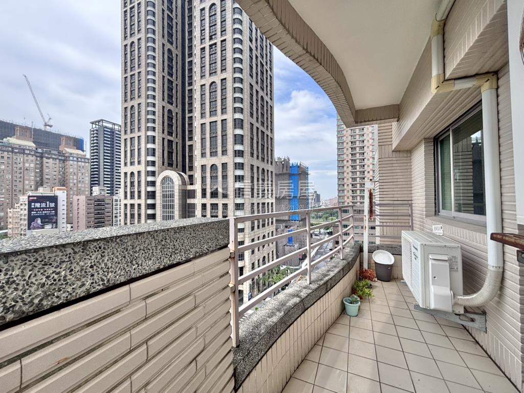 市中一路高樓景觀商辦房屋室內格局與周邊環境