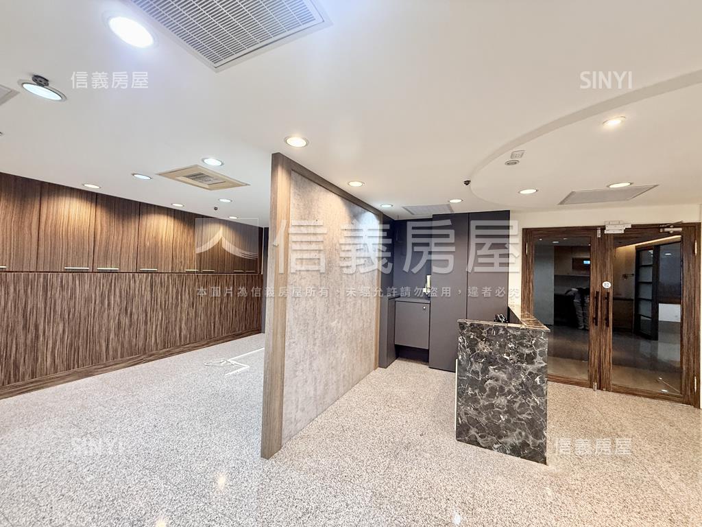 寶成中正精裝商務中心房屋室內格局與周邊環境