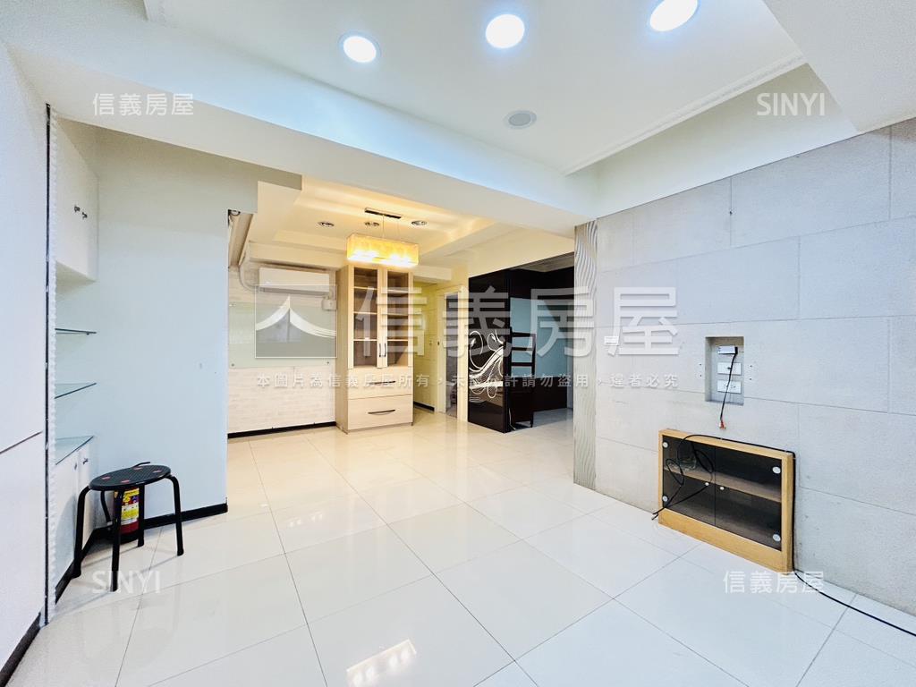 激推樹梢美景電梯三房優房屋室內格局與周邊環境
