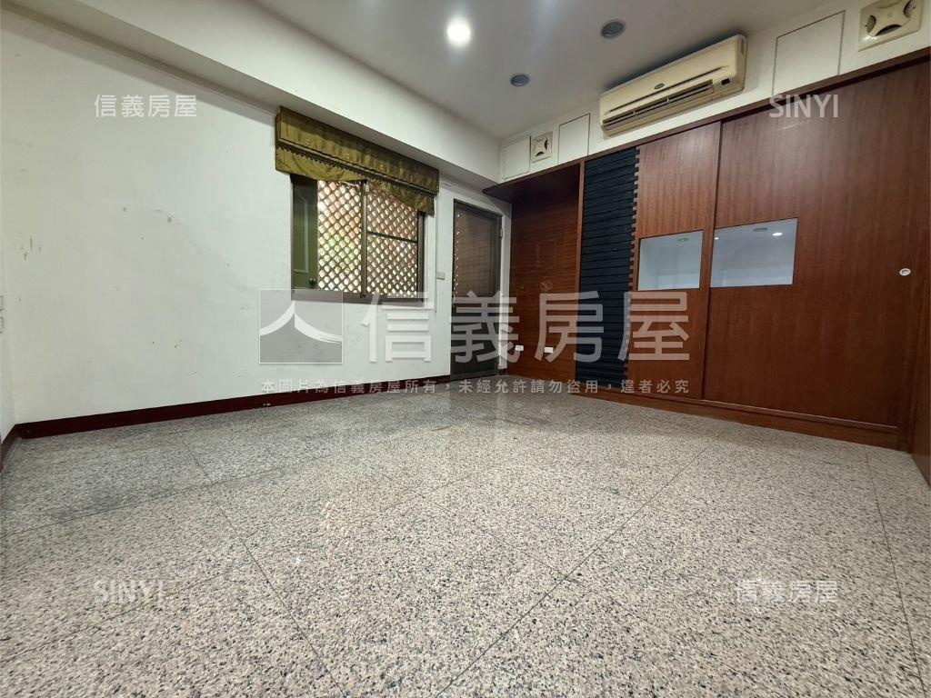 瑞隆商圈正路雙店面房屋室內格局與周邊環境