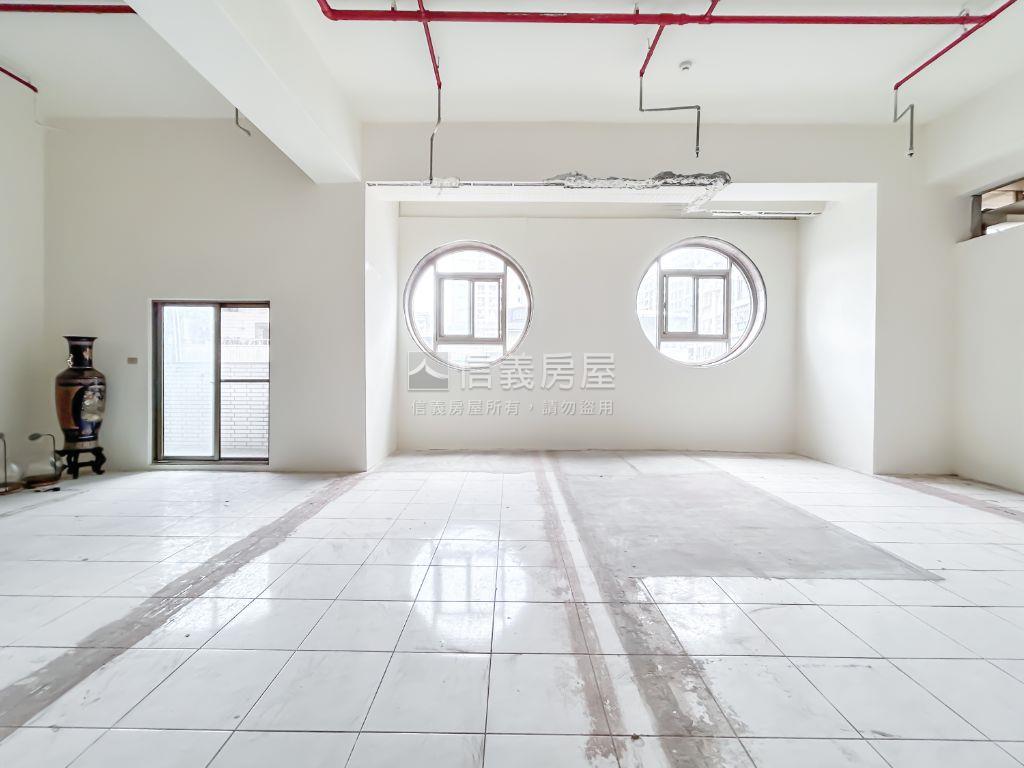 萬世ｏｋ●廠辦ａ房屋室內格局與周邊環境