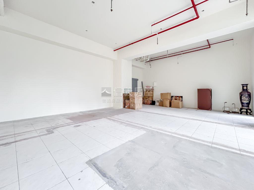 萬世ｏｋ●廠辦ａ房屋室內格局與周邊環境