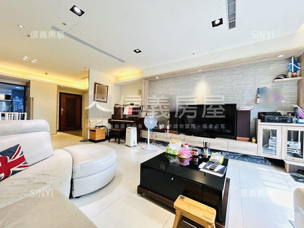 雙子星君天廈高樓美景宅房屋室內格局與周邊環境