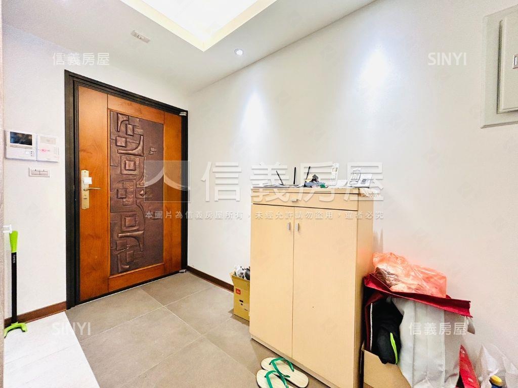 雙子星君天廈高樓美景宅房屋室內格局與周邊環境