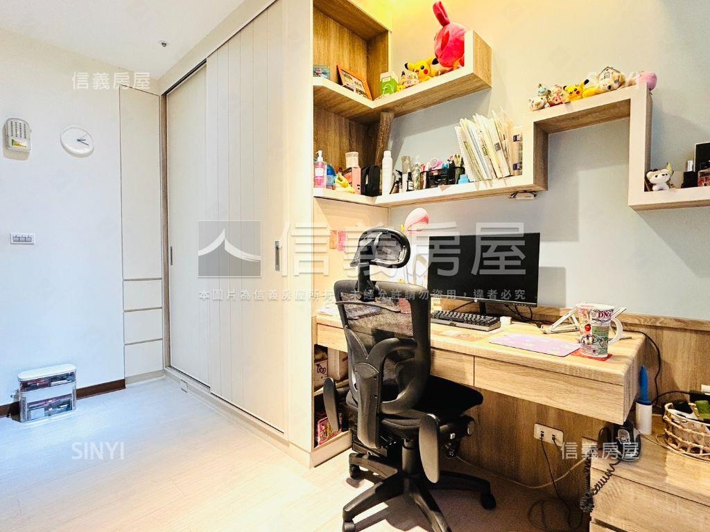雙子星君天廈高樓美景宅房屋室內格局與周邊環境