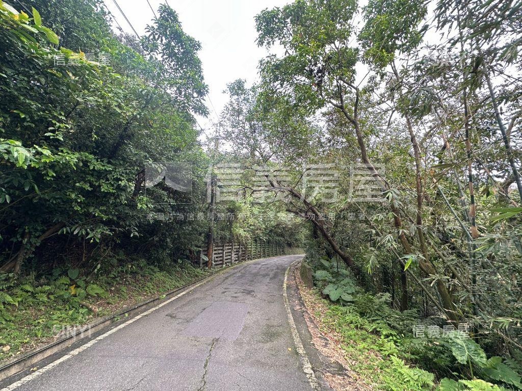 基隆七堵六千坪土地２９號房屋室內格局與周邊環境