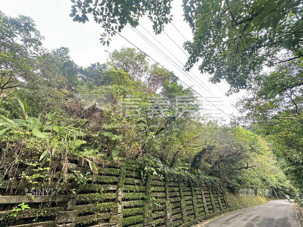 基隆七堵六千坪土地２９號房屋室內格局與周邊環境