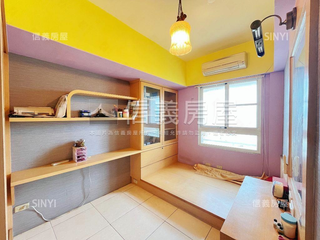 近公園２＋１房平面車位房屋室內格局與周邊環境