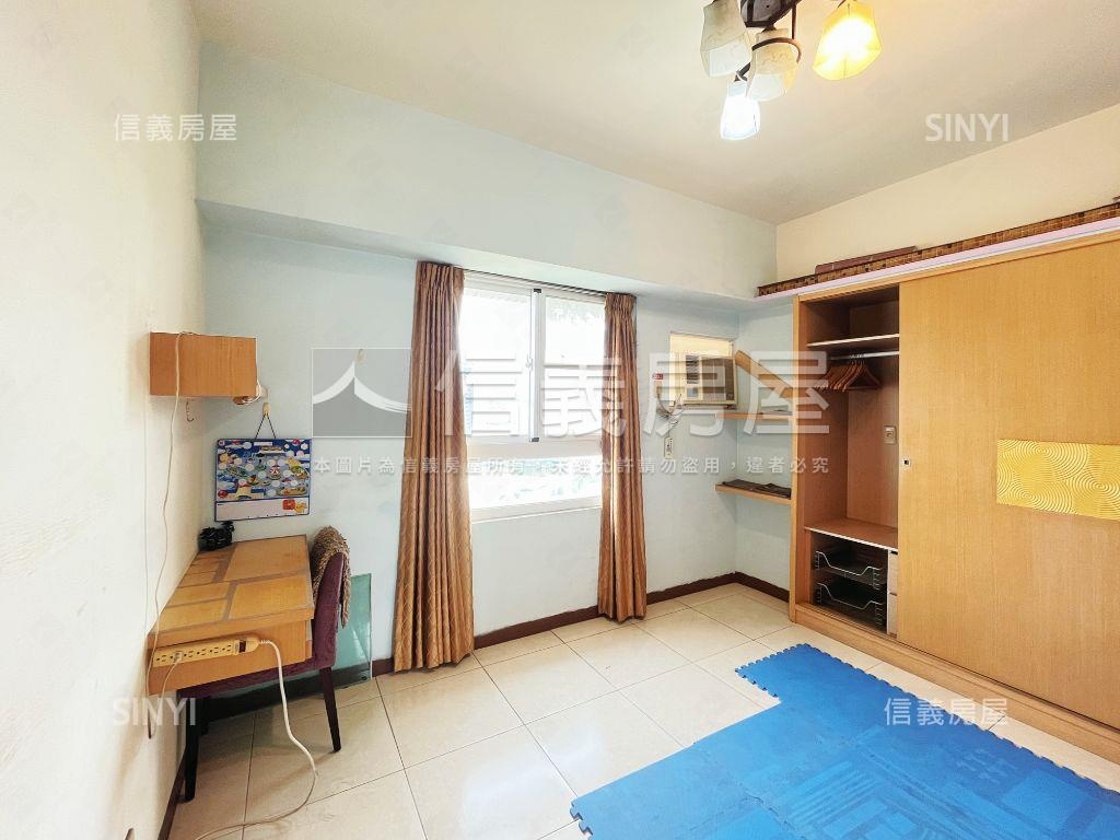 近公園２＋１房平面車位房屋室內格局與周邊環境