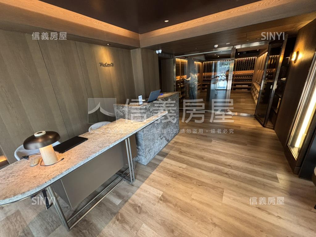 南京復興捷運角窗金店房屋室內格局與周邊環境