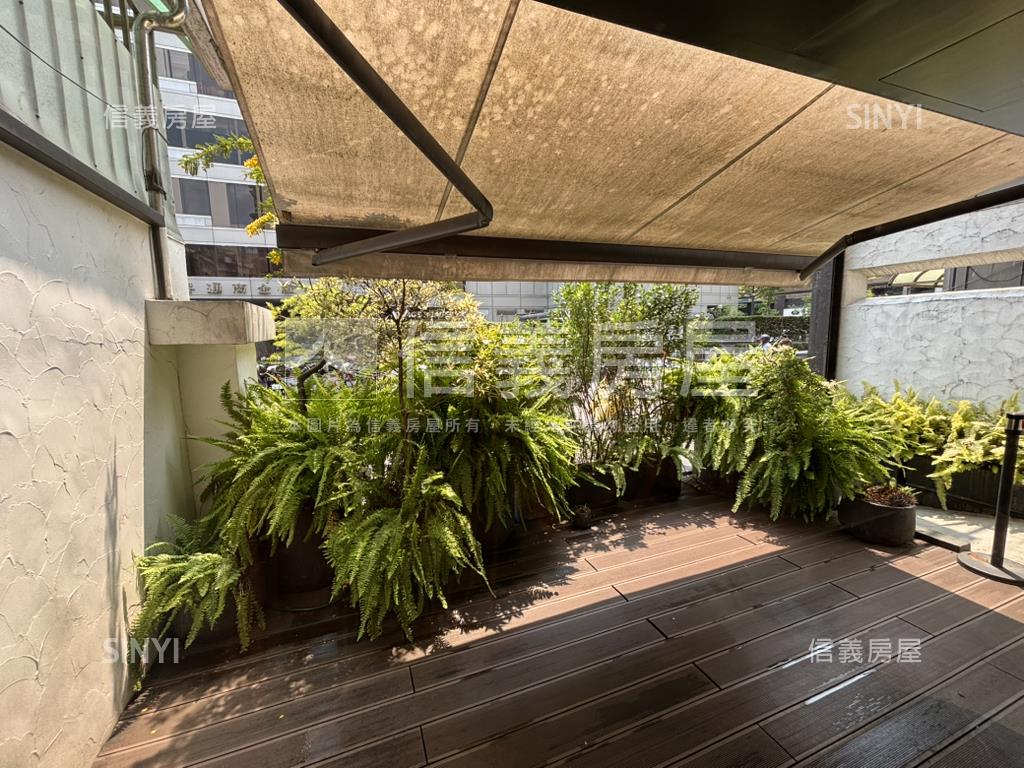 南京復興捷運角窗金店房屋室內格局與周邊環境