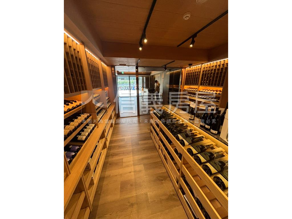 南京復興捷運角窗金店房屋室內格局與周邊環境