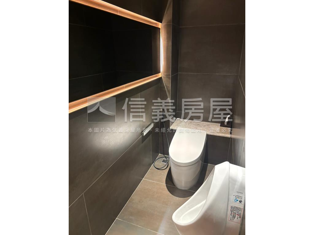 南京復興捷運角窗金店房屋室內格局與周邊環境