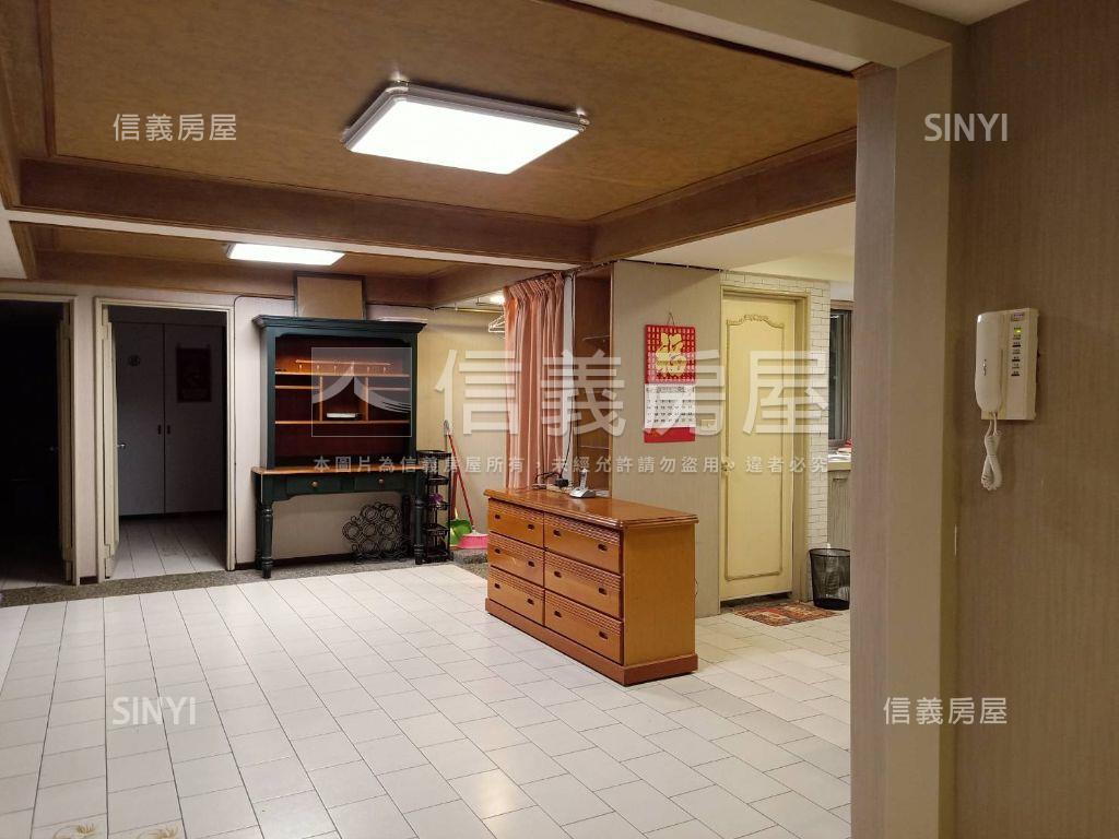 中正國中東門雙捷高樓美廈房屋室內格局與周邊環境