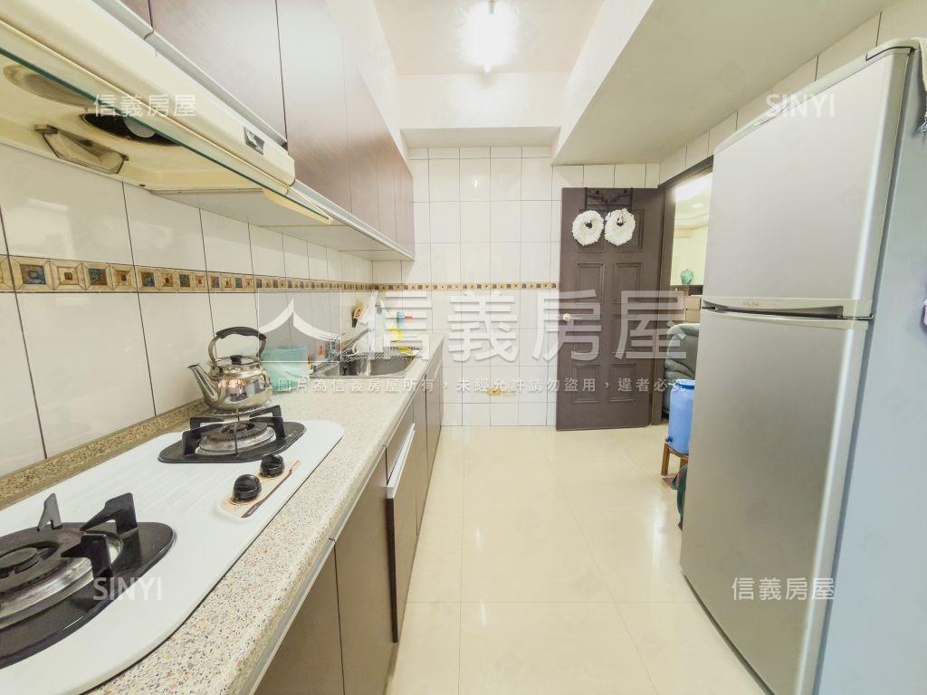 農十六近富邦ＢＯＴ３房房屋室內格局與周邊環境