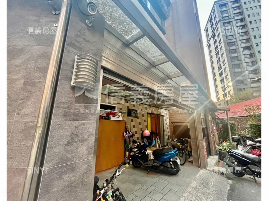 敦南靜巷車庫一樓房屋室內格局與周邊環境