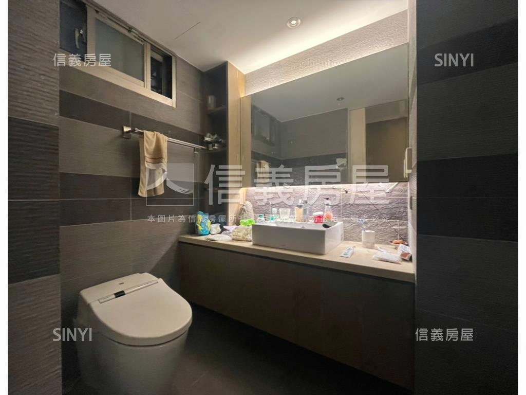 敦南靜巷車庫一樓房屋室內格局與周邊環境