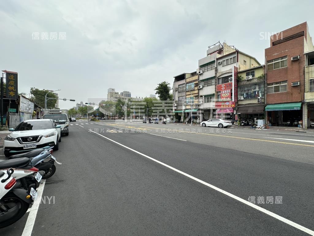 近美術館車站透天店住房屋室內格局與周邊環境