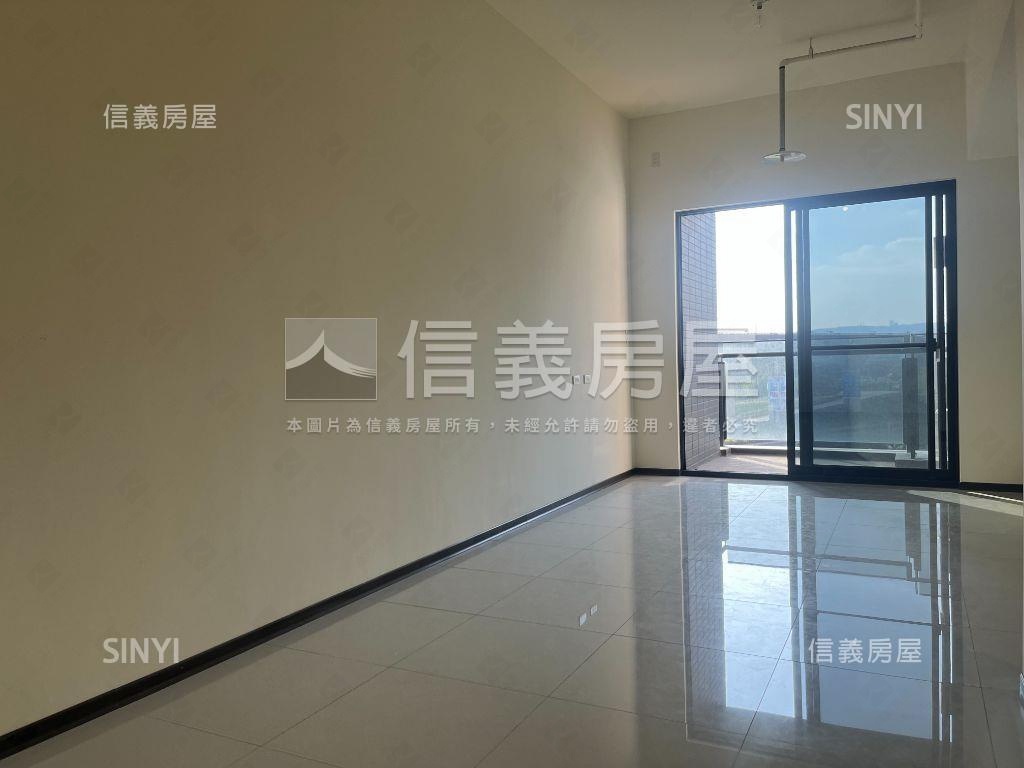 亞昕淳白氣派四房車位房屋室內格局與周邊環境