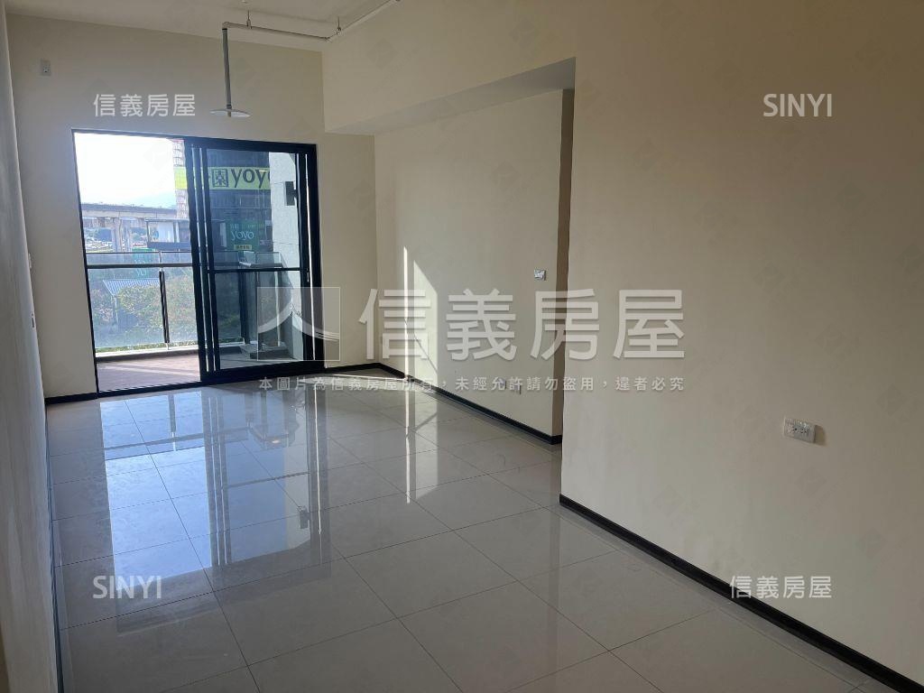 亞昕淳白氣派四房車位房屋室內格局與周邊環境