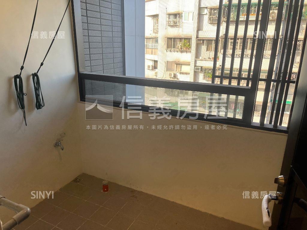 亞昕淳白氣派四房車位房屋室內格局與周邊環境