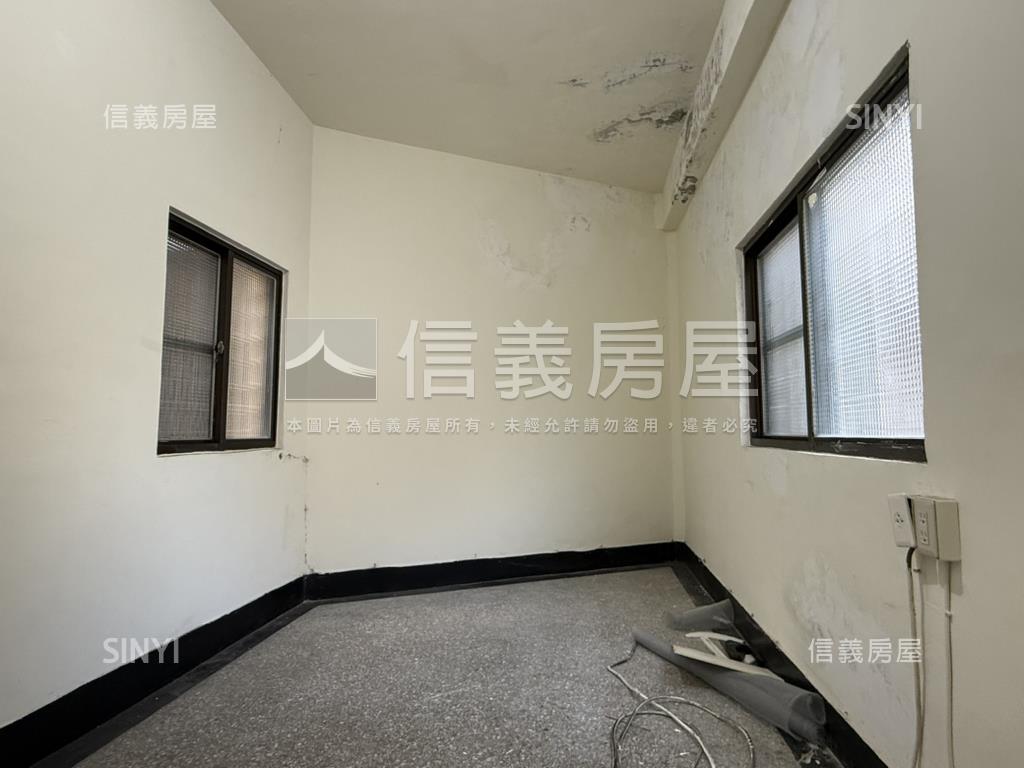 近成大低總價老宅房屋室內格局與周邊環境