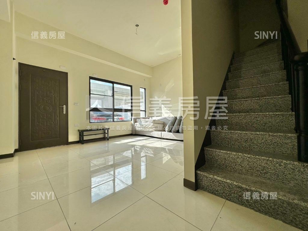 全新未住邊間透天房屋室內格局與周邊環境