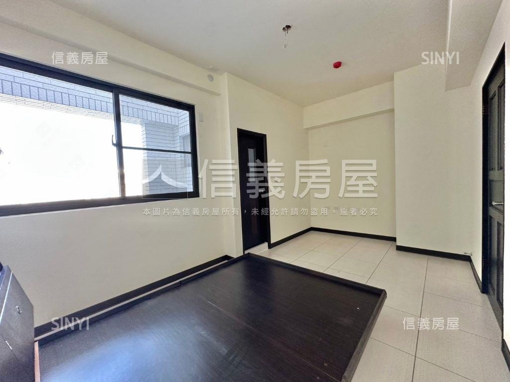 全新未住邊間透天房屋室內格局與周邊環境