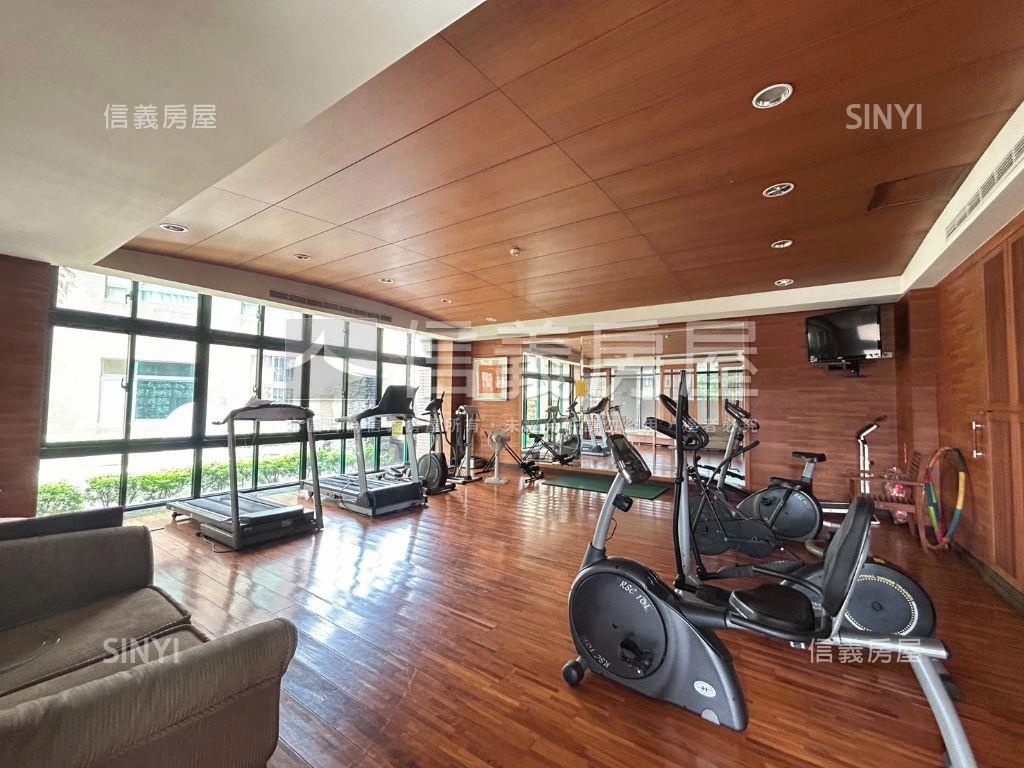 璀璨經國美兩房房屋室內格局與周邊環境