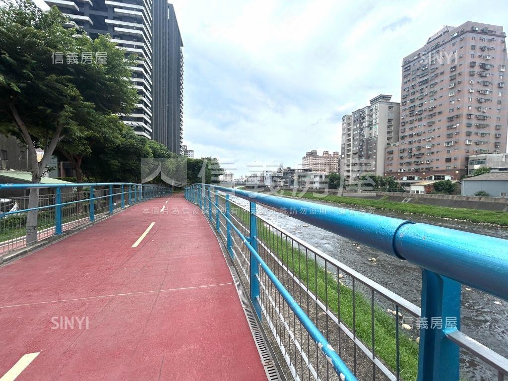 璀璨經國美兩房房屋室內格局與周邊環境