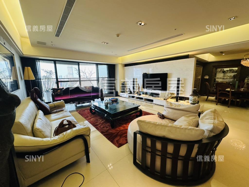 圓頂高樓邊間雙獨立平車房屋室內格局與周邊環境