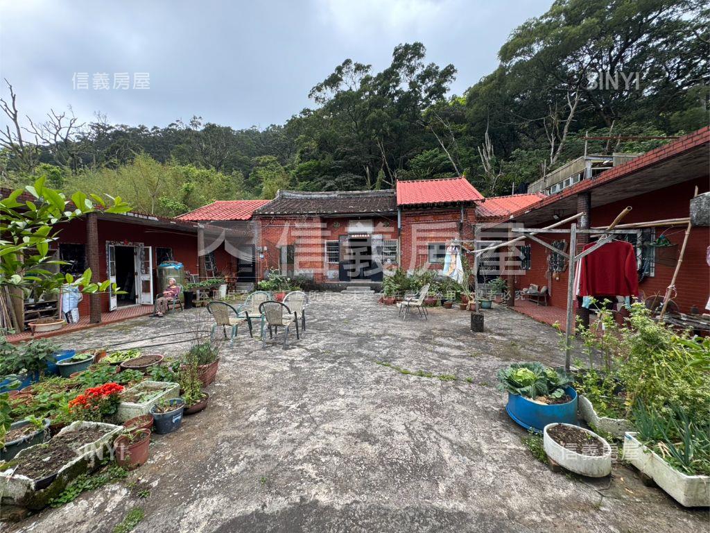 陽明山美景開心農場房屋室內格局與周邊環境