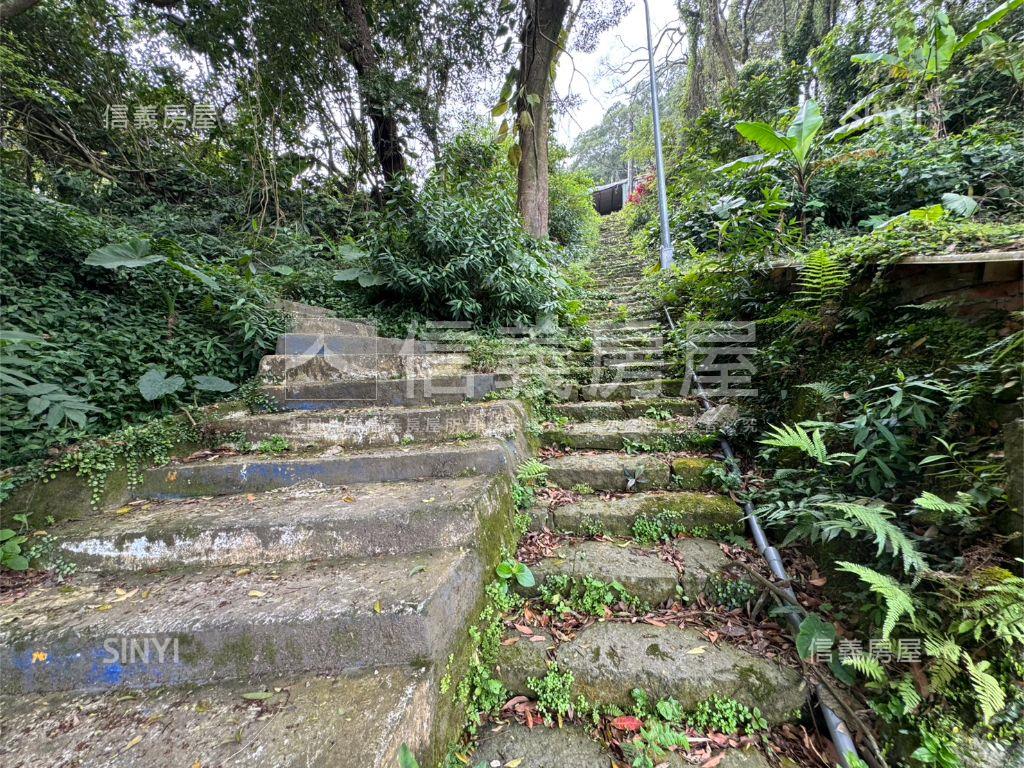 陽明山美景開心農場房屋室內格局與周邊環境