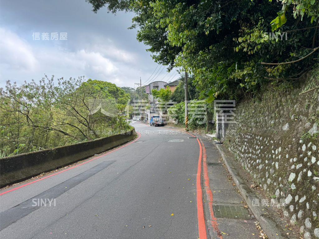 陽明山美景開心農場房屋室內格局與周邊環境