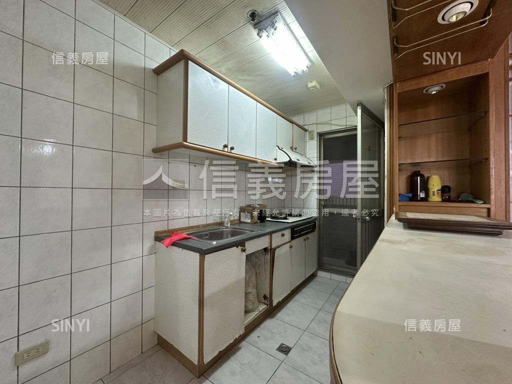 安平運河景觀明亮兩房一室房屋室內格局與周邊環境