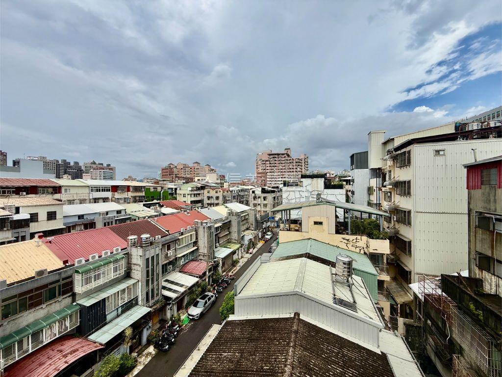 兩房４９８萬房屋室內格局與周邊環境