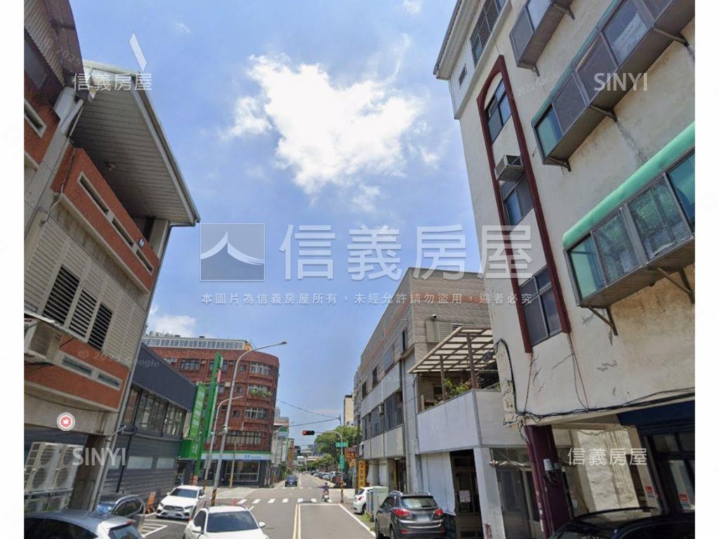 巨蛋旁透天房屋室內格局與周邊環境