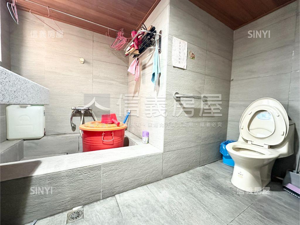 近捷運三面採光住辦房屋室內格局與周邊環境