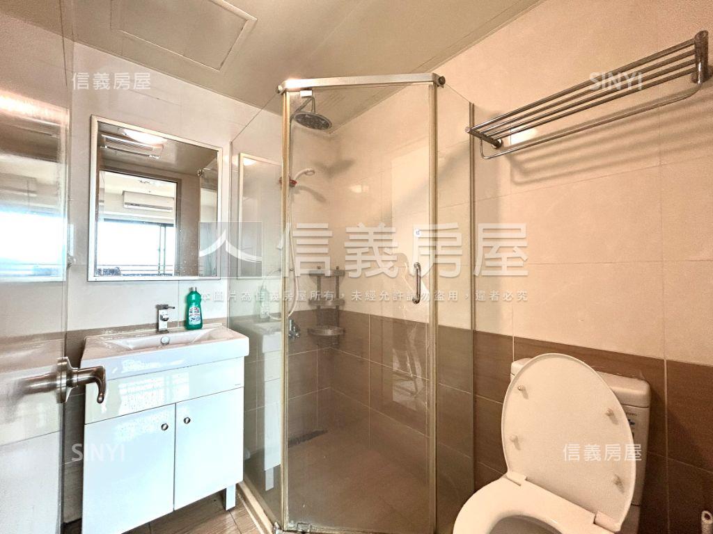 世田賞四房車位房屋室內格局與周邊環境