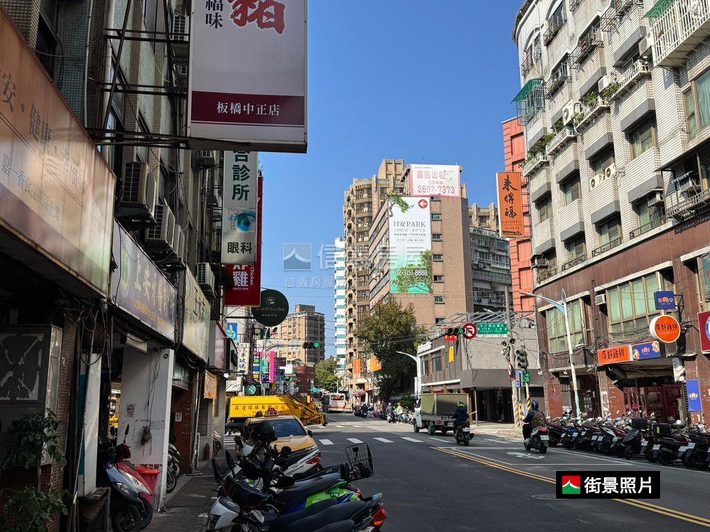 中正月灣精美三房房屋室內格局與周邊環境