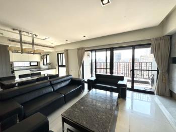 板橋雙捷運美四房兩車位