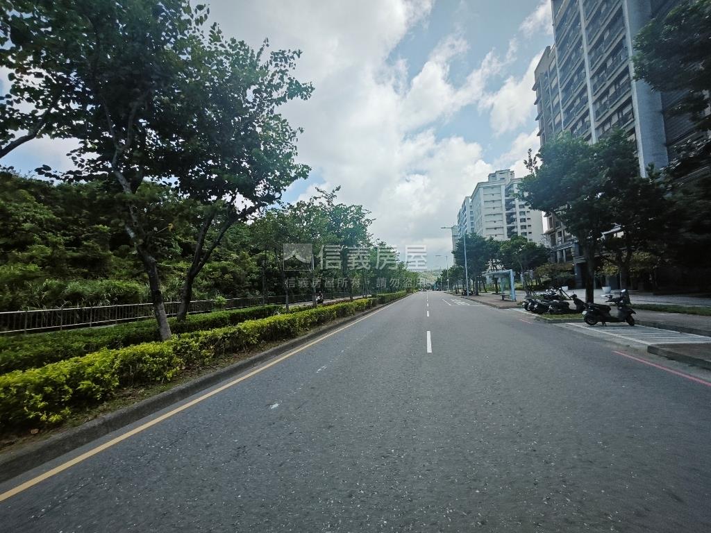 香榭大道創作私邸房屋室內格局與周邊環境
