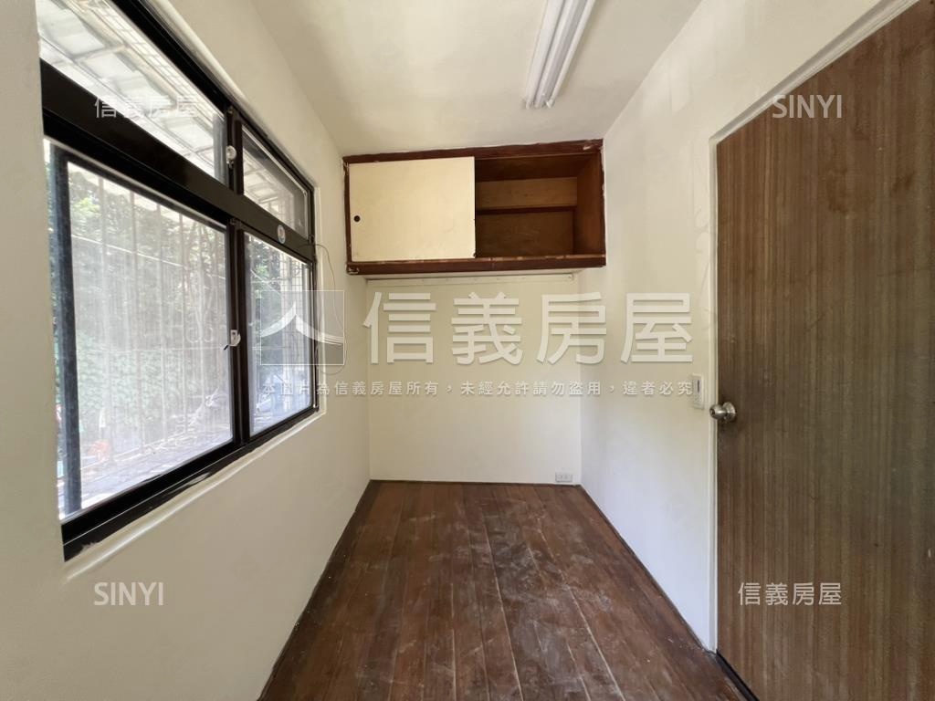 近萬隆捷運透天金店面房屋室內格局與周邊環境