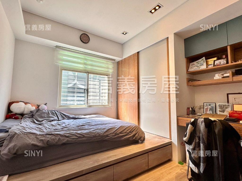 稀有釋出捷運電梯明亮美宅房屋室內格局與周邊環境