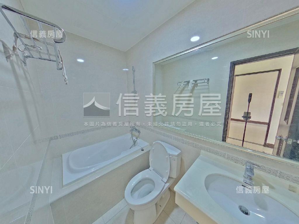 幸福公園兩房雙衛浴車位房屋室內格局與周邊環境