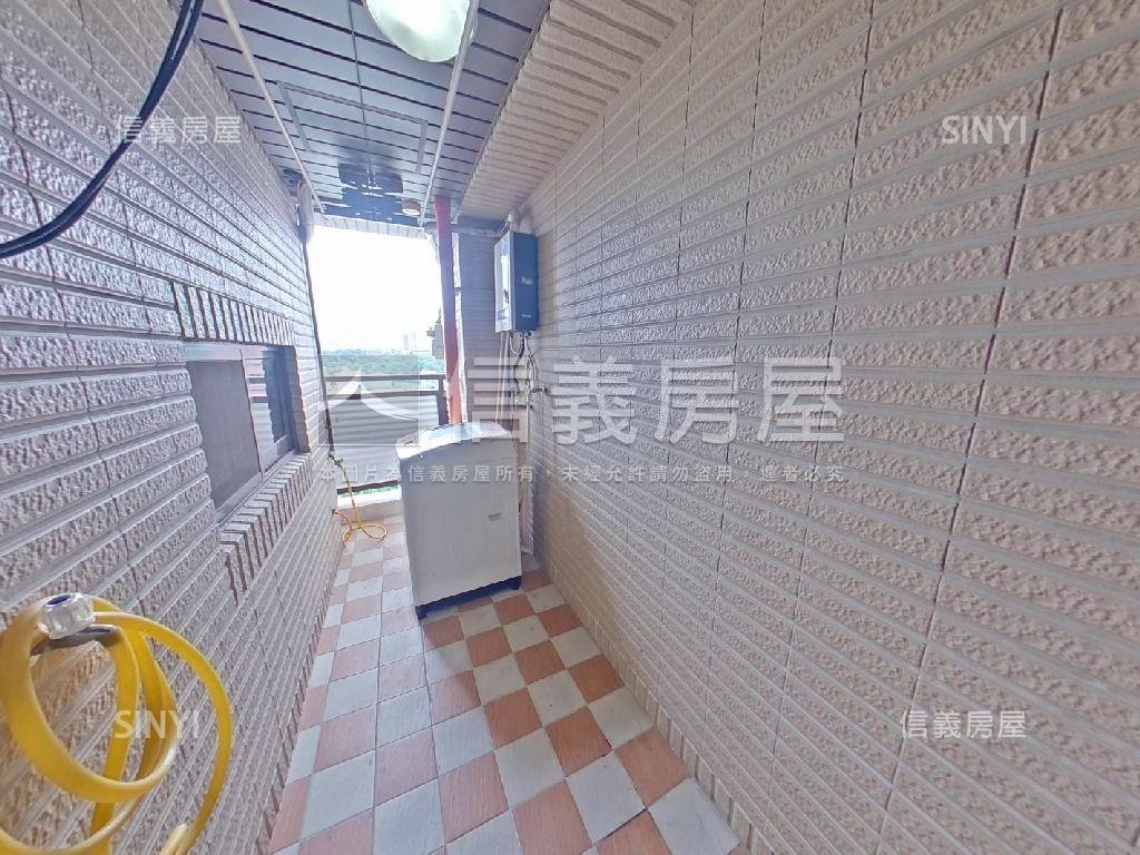 幸福公園兩房雙衛浴車位房屋室內格局與周邊環境