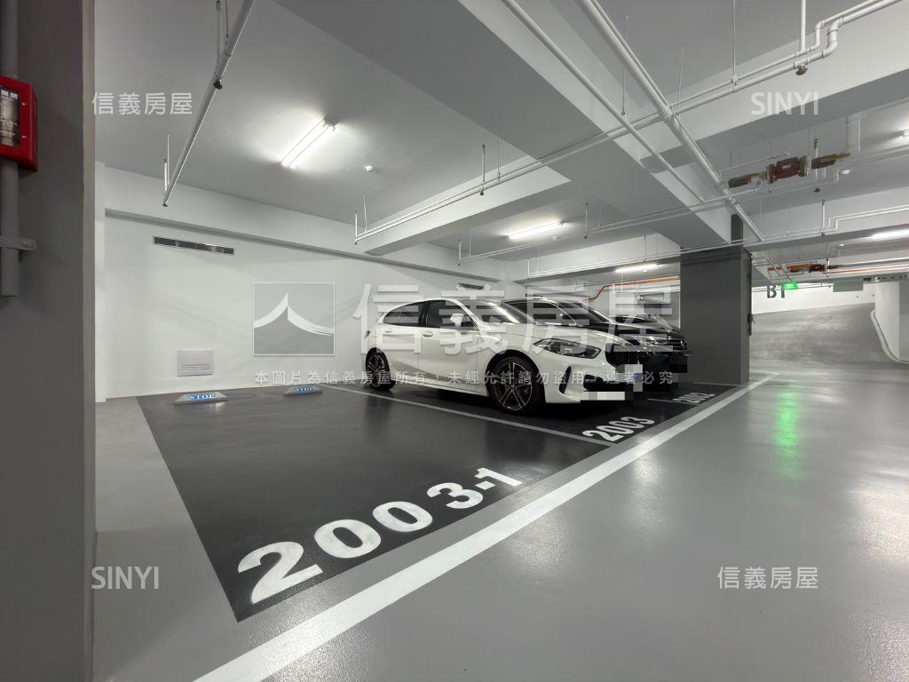 璞日河景大兩房平面車位房屋室內格局與周邊環境