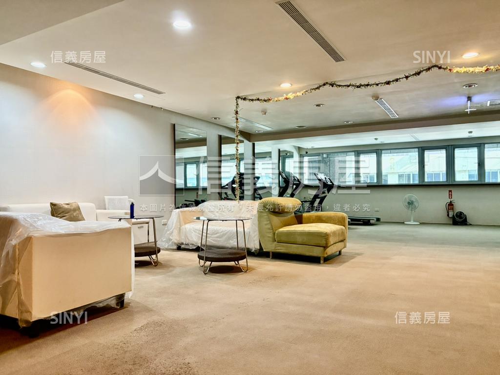 長安宴高樓簡約小宅房屋室內格局與周邊環境