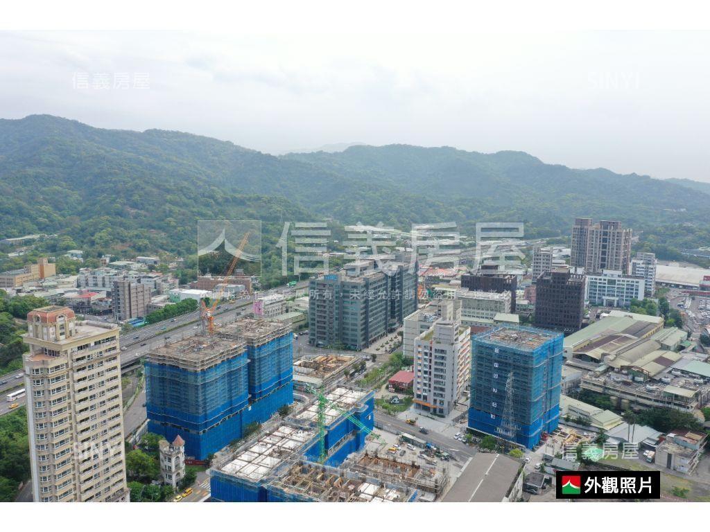 國美德杰高樓山景兩房車位房屋室內格局與周邊環境